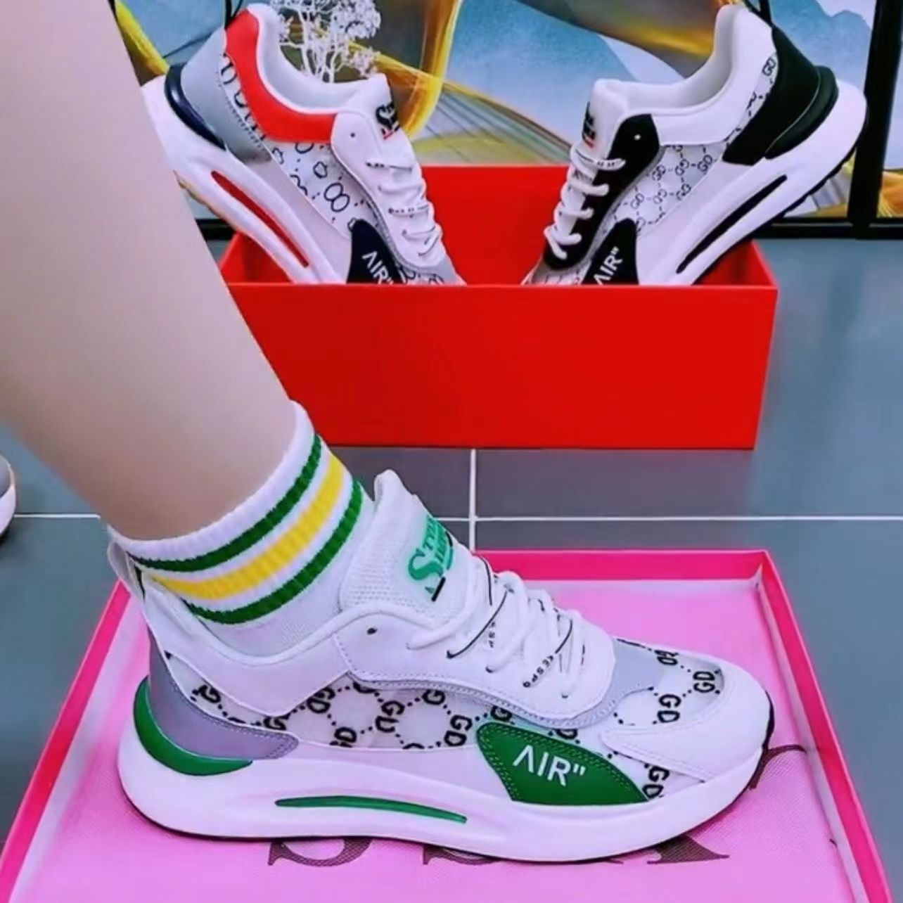 Nuevas zapatillas deportivas transpirables