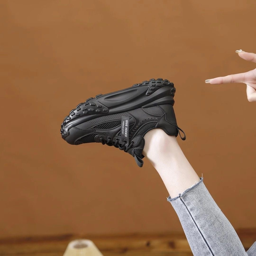 Zapatillas deportivas de suela gruesa que aumentan la altura