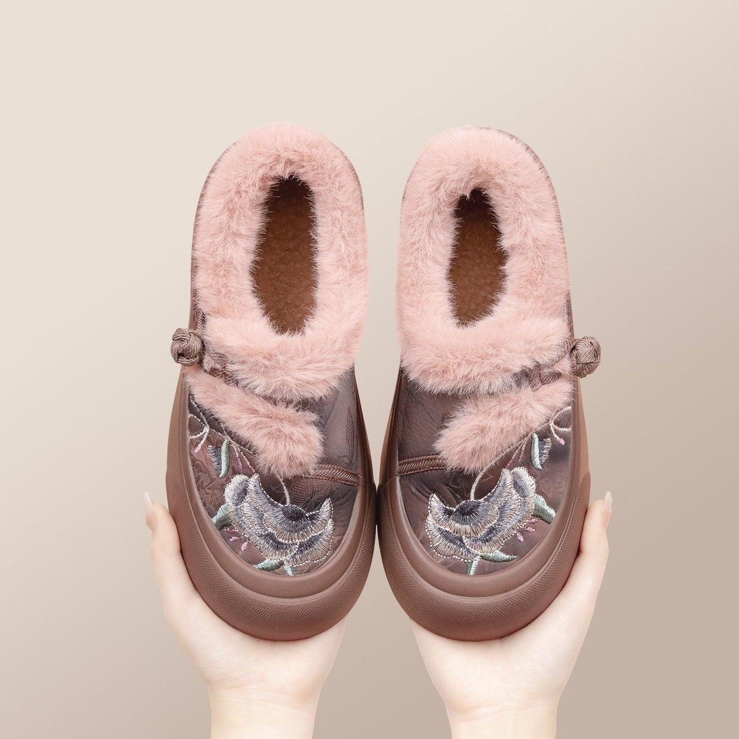 Botas de nieve bordadas