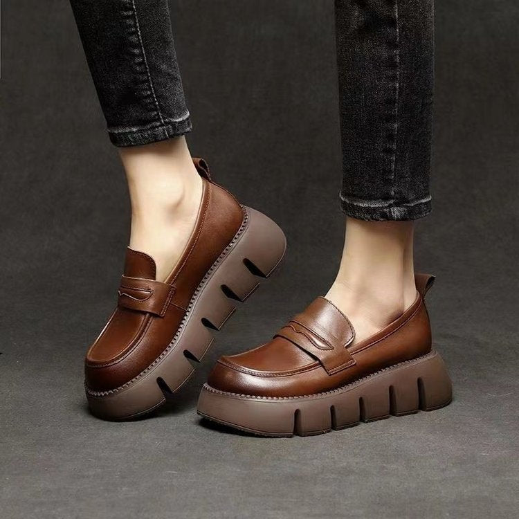 Mocasines con plataforma elevada
