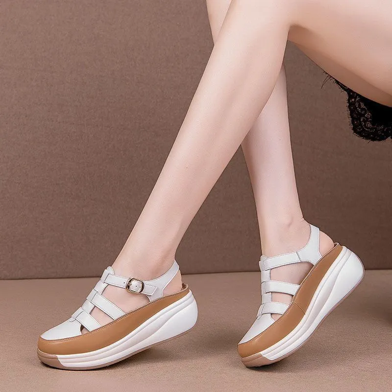 Sandalias con hebilla