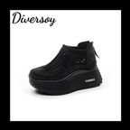 Zapatos casuales huecos elevados