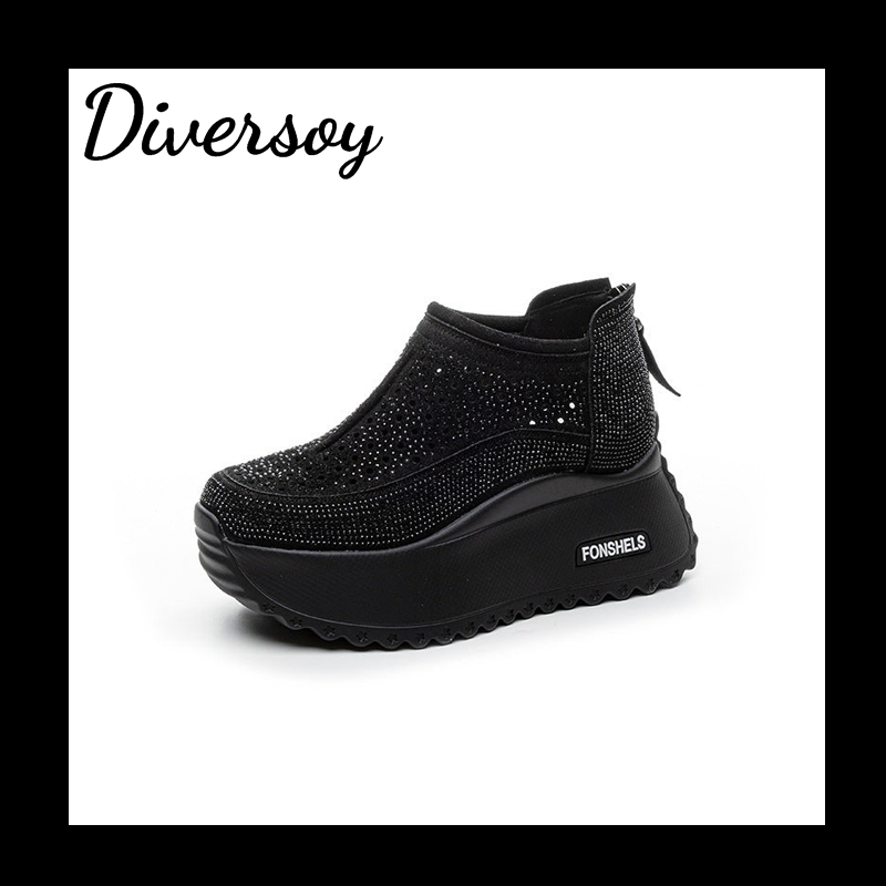 Zapatos casuales huecos elevados
