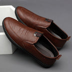 Zapatos de cuero nuevos de moda para hombres
