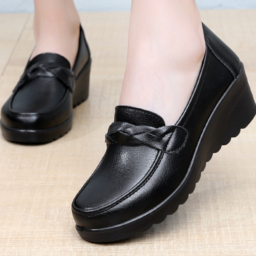 Diversoy™ | Zapatos de piel con tacón de cuña