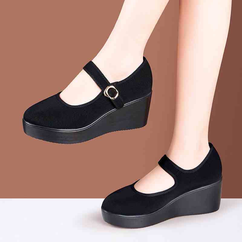Zapatos de tela con suela blanda y tacón de cuña
