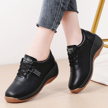 Zapatos casuales de cuero con suela gruesa