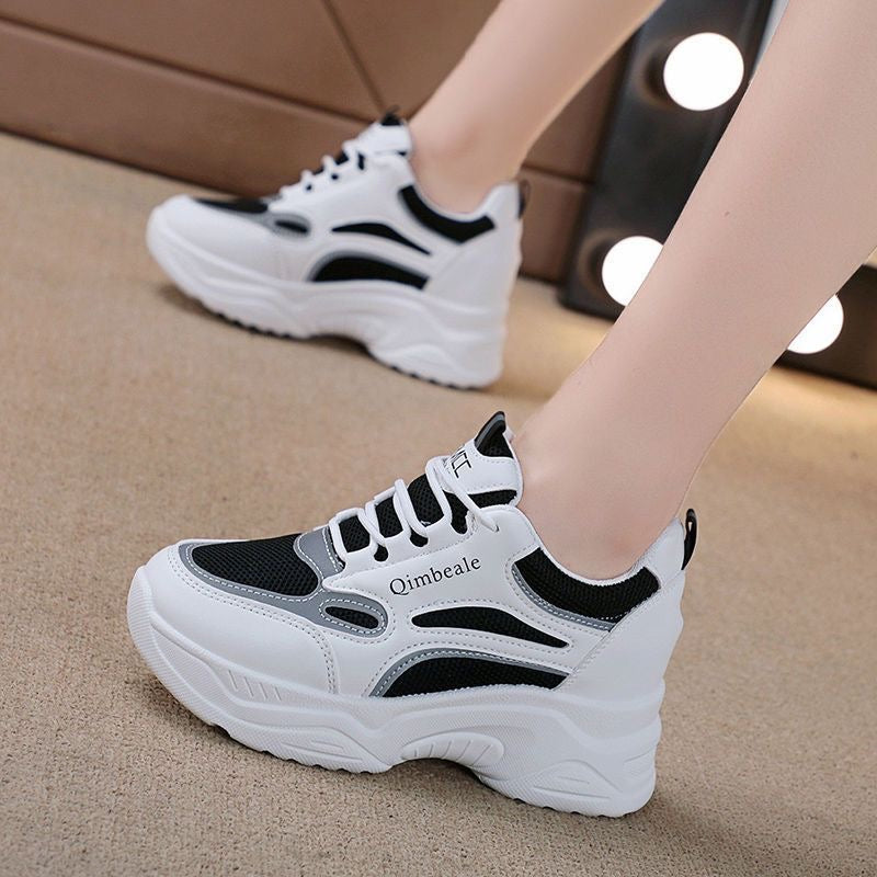Tenis ortopédicos casuales de malla con elevación