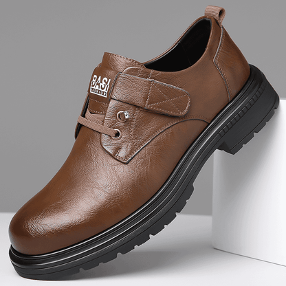 Zapatos de cuero de negocios