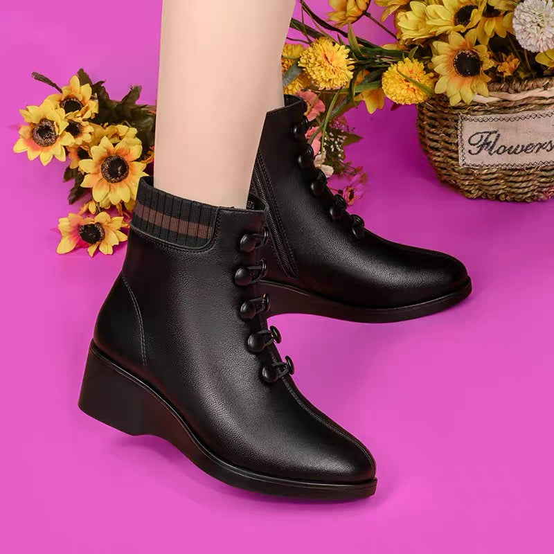 Botines Negros con Botones para Mujer