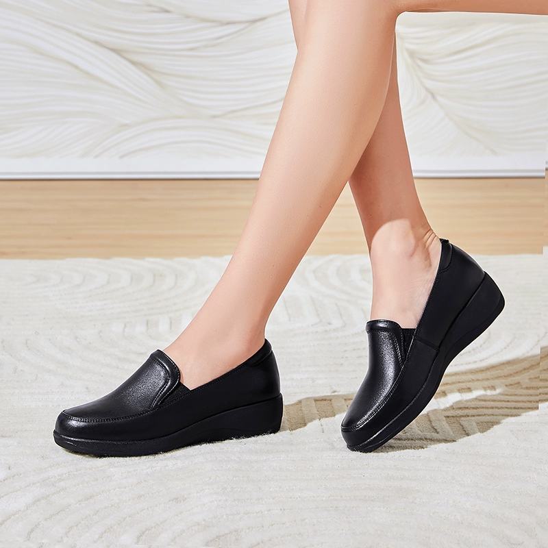Zapatos de piel con cuña y suela blanda antideslizante