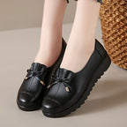 Zapatos de cuero con suela blanda y superficie blanda
