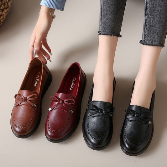 Zapatos de piel suave con punta redonda