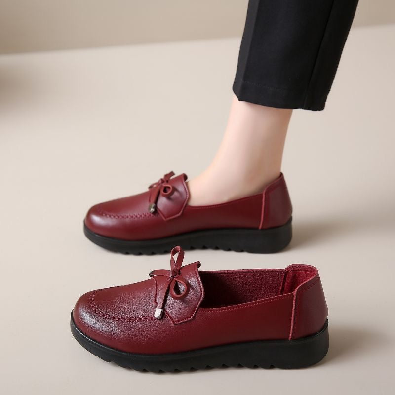 Zapatos de piel antideslizantes con suela blanda y punta redonda