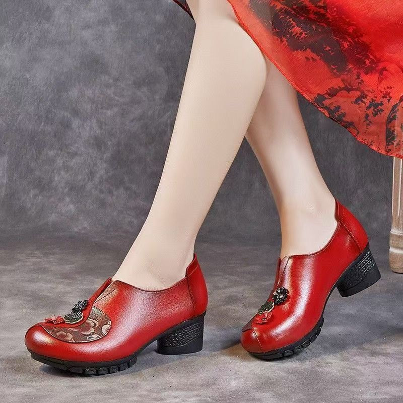 Zapatos retro de piel con tacón grueso