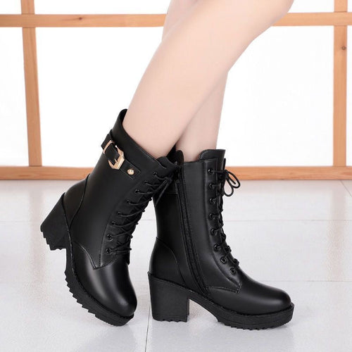 Botas de terciopelo con tacón grueso