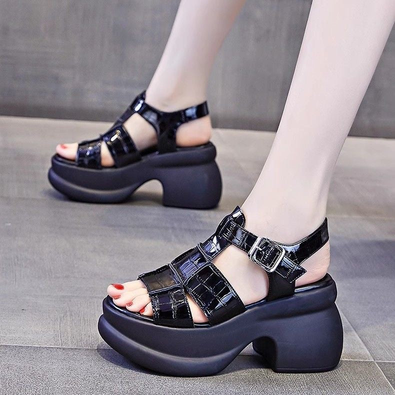 Sandalias de plataforma de charol