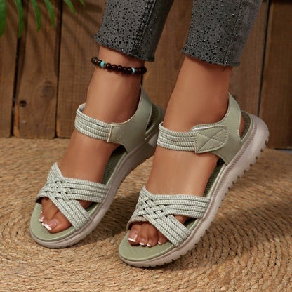 Sandalias con cierre de velcro