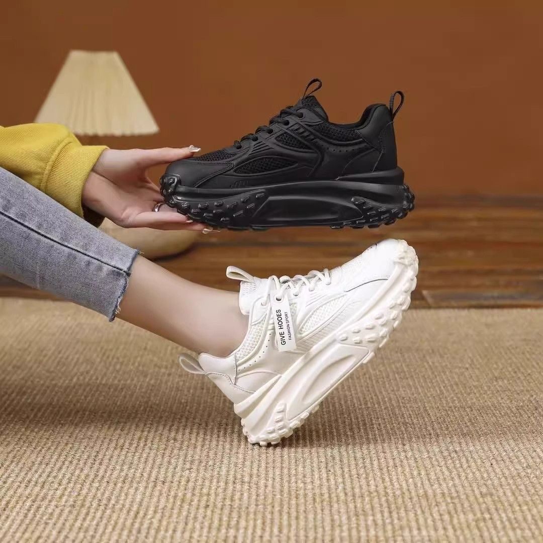 Zapatillas deportivas de suela gruesa que aumentan la altura