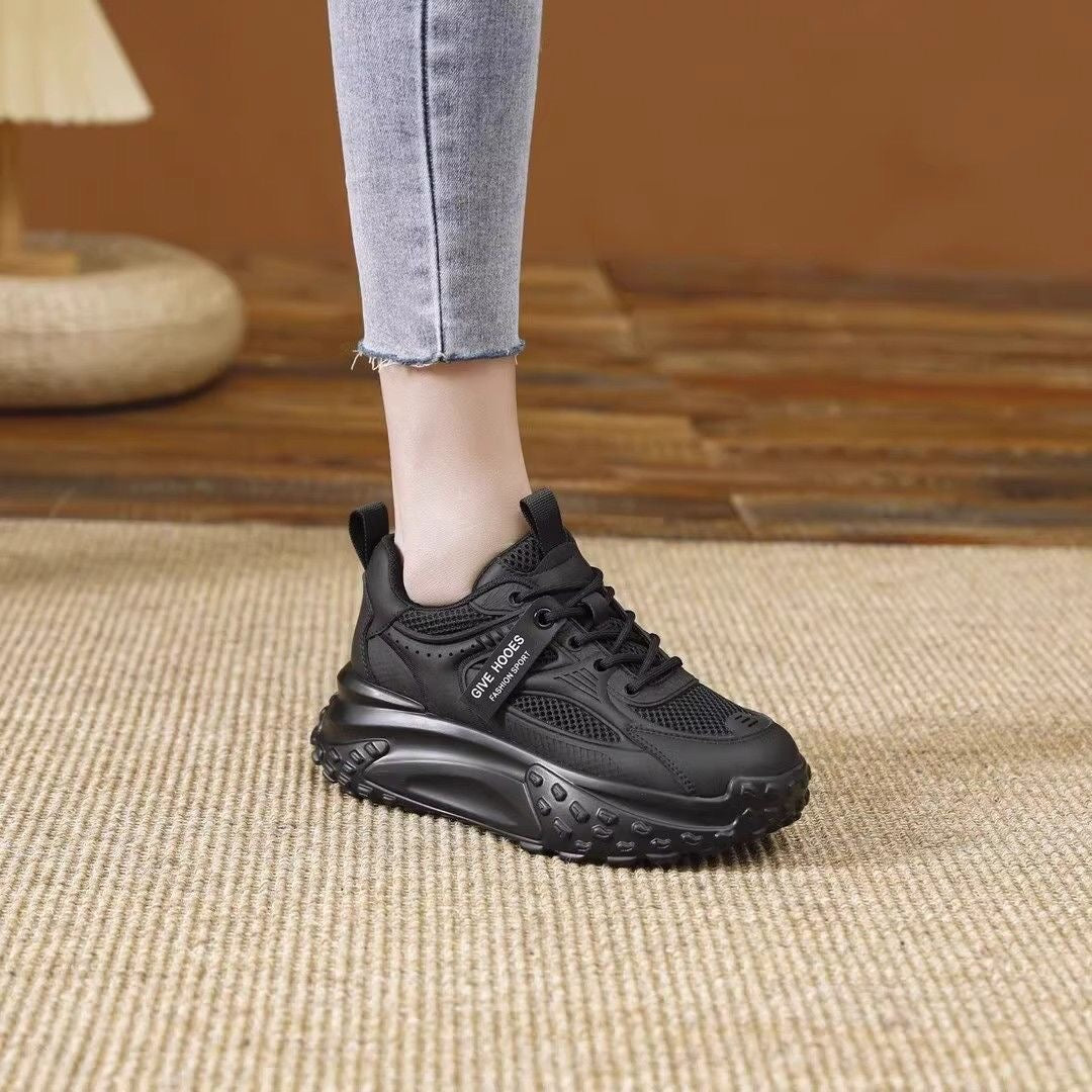 Zapatillas deportivas de suela gruesa que aumentan la altura