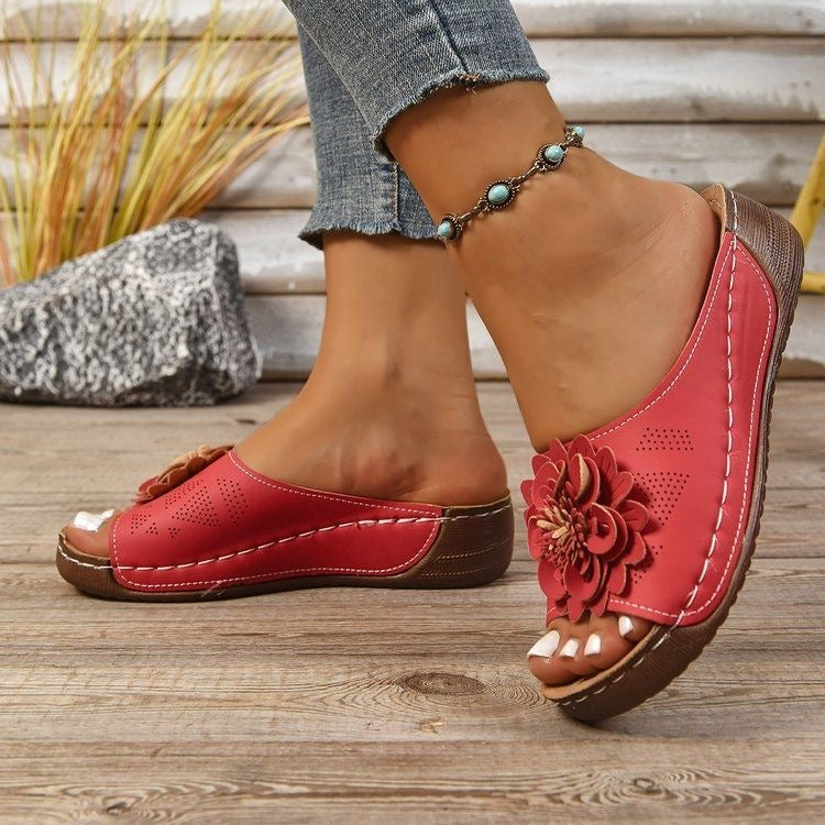 Sandalias de cuña con estampado floral