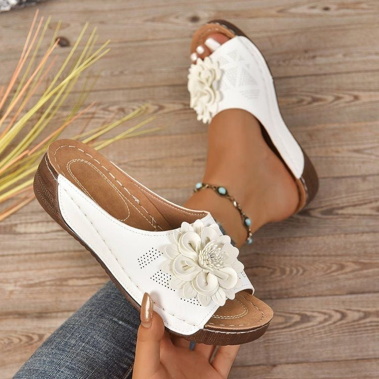Sandalias de cuña con estampado floral