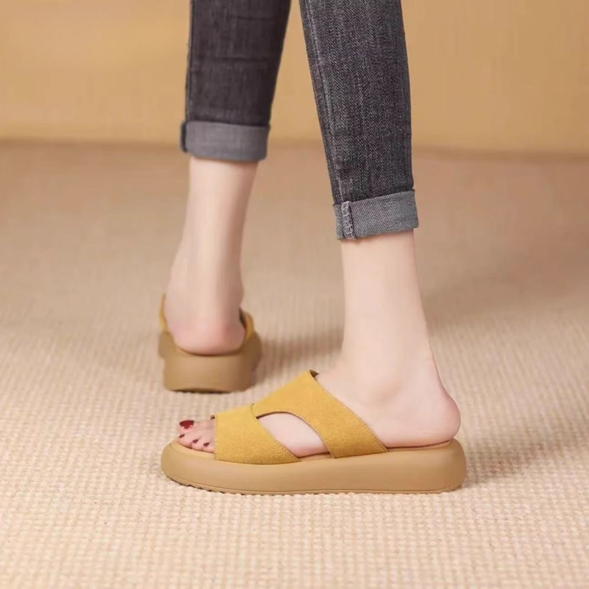 Sandalias ligeras de suela blanda