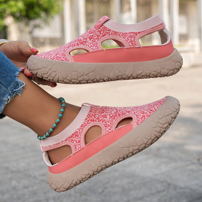 Tenis ortopédicos casuales con diseño calado