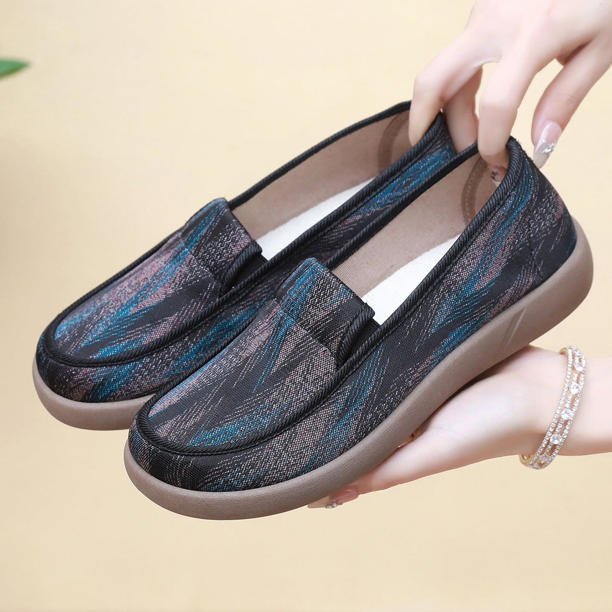 Zapatos ligeros slip on para mamá