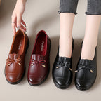Zapatos de cuero con suela blanda y superficie blanda