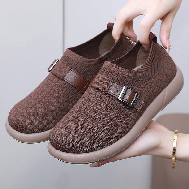 Zapatos casuales de malla con hebilla