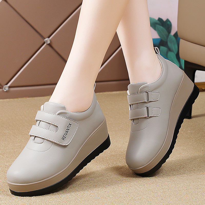 Zapatos de cuero con suela gruesa y velcro