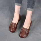Zapatos de piel tejida suave