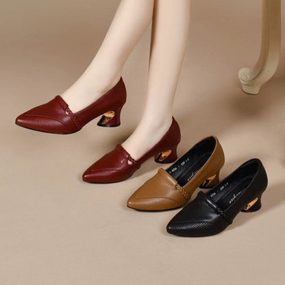 Zapatos de punta afilada con tacón grueso estilo francés