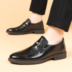 Zapatos de negocios de piel con estampado de cocodrilo
