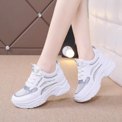 Tenis ortopédicos casuales de malla con elevación