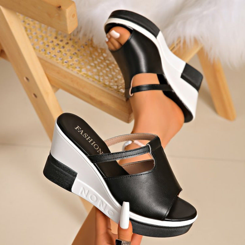 Sandalias de cuña a la moda
