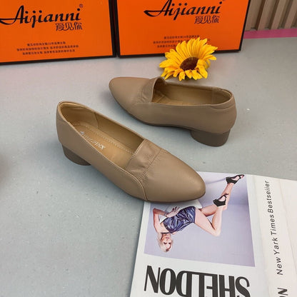 Zapatos clásicos de piel con punta