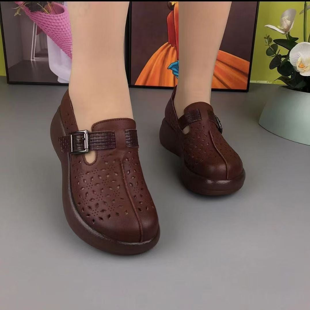 Zapatos de plataforma de piel calada