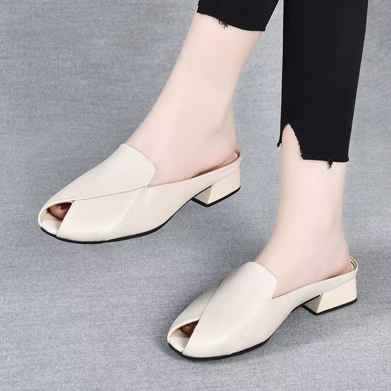 Chanclas tacón grueso punta pez