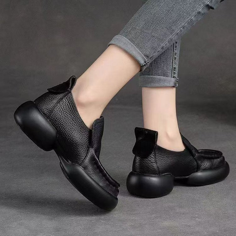 Zapatos de Piel Suaves y Versátiles