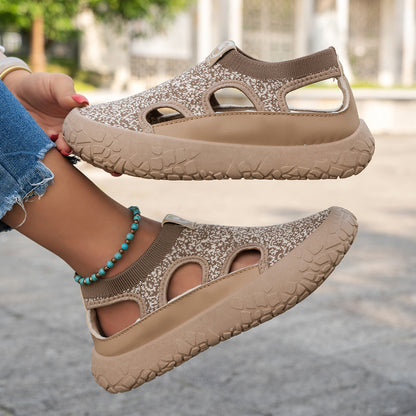 Tenis ortopédicos casuales con diseño calado