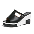 Sandalias de cuña a la moda