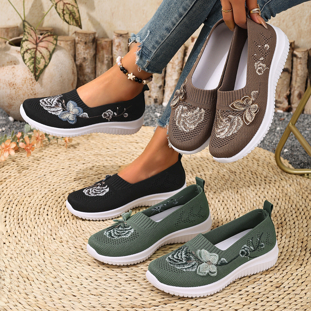 Zapatos slip-on de malla transpirable con bordado floral