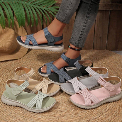 Sandalias con cierre de velcro
