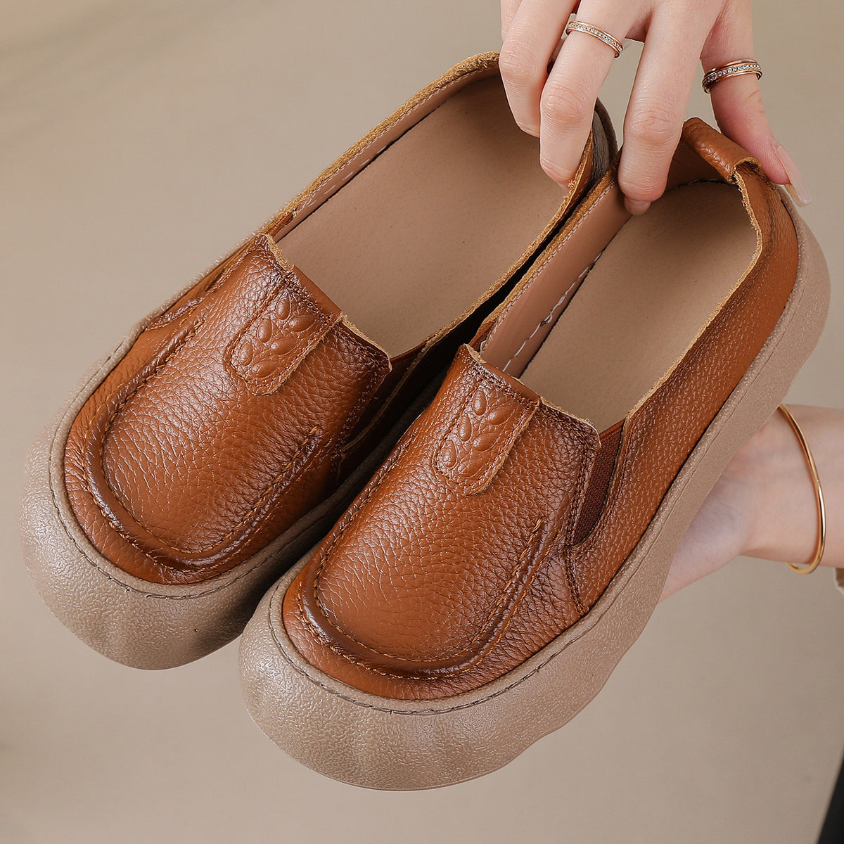 Zapatos de Piel Suave con Estilo