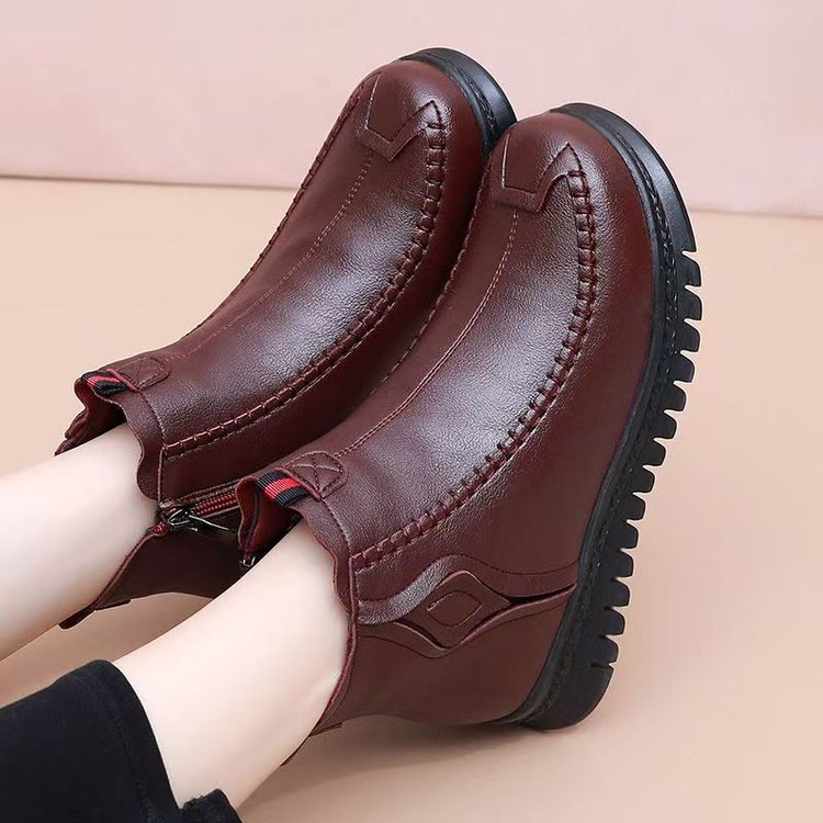 Botines de piel suave con forro de lana