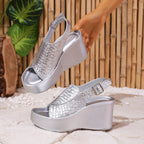 Sandalias ortopédicas versátiles y cómodas