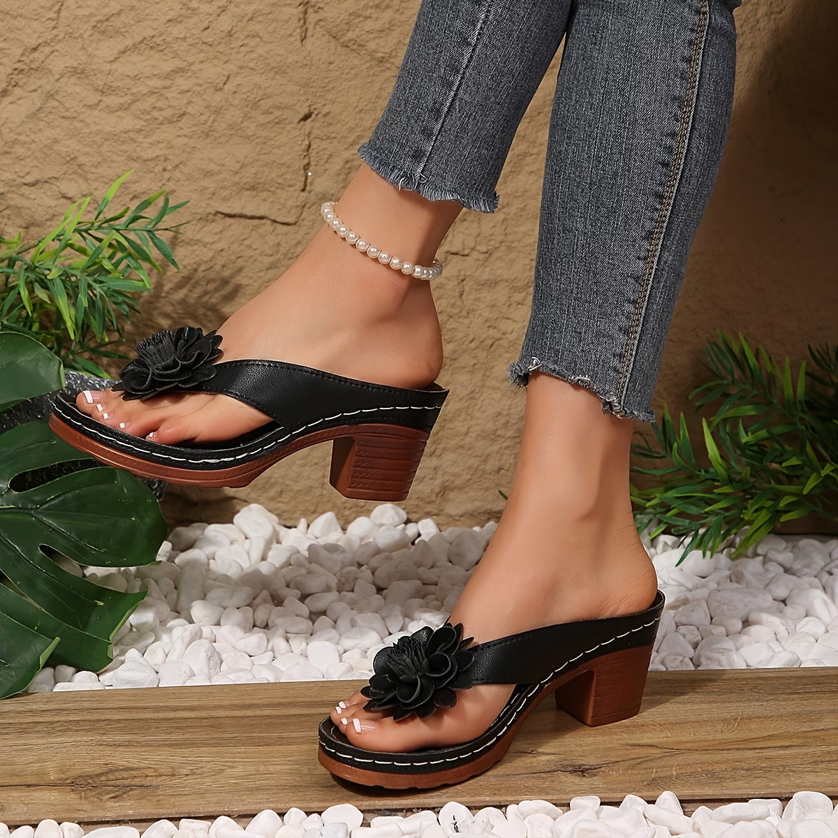 Sandalias de dedo de tacón con flor para mujer