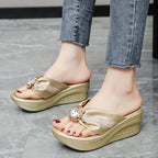 Sandalias con cuña y decoración de diamantes de imitación